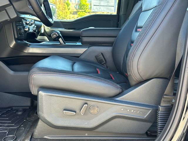 2025 Ford F-150 Lariat - Photo 9