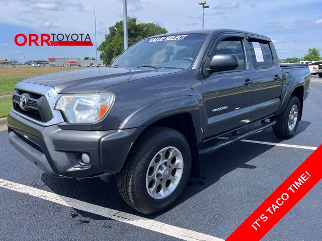 Magnetic Gray Metallic 2015 Toyota Tacoma Double Cab V6 4WD Pickup Truck Four-Wheel Drive 5-Speed Automatic