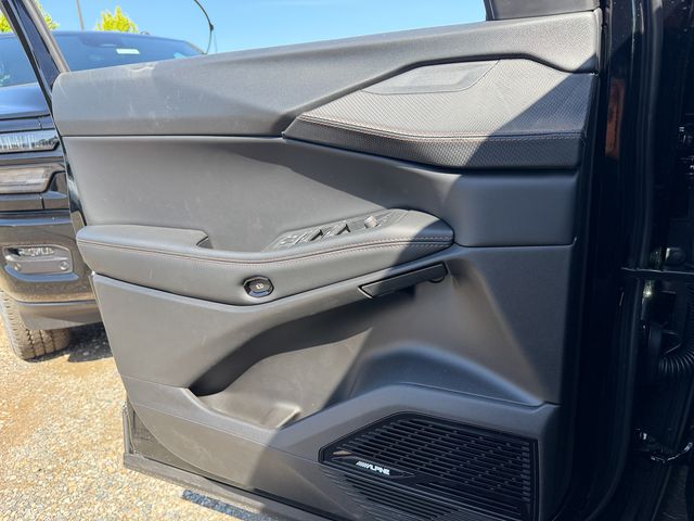 new 2026 Jeep Cherokee car, priced at $38,580