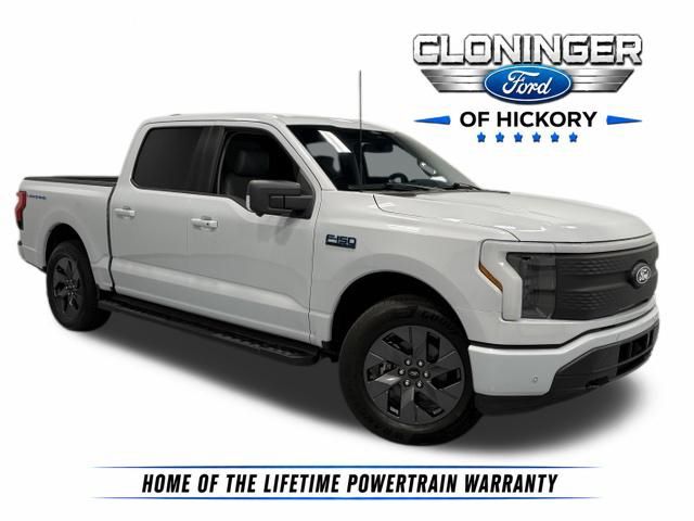 2025 Ford F-150 Lightning Flash SuperCrew AWD