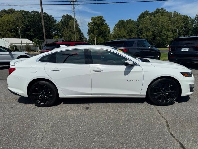 Used 2020 White Chevrolet RS image 9