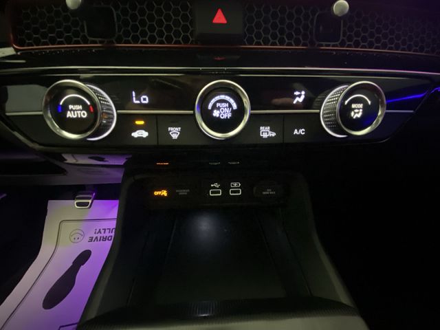Used 2022 Black Honda Si image 18