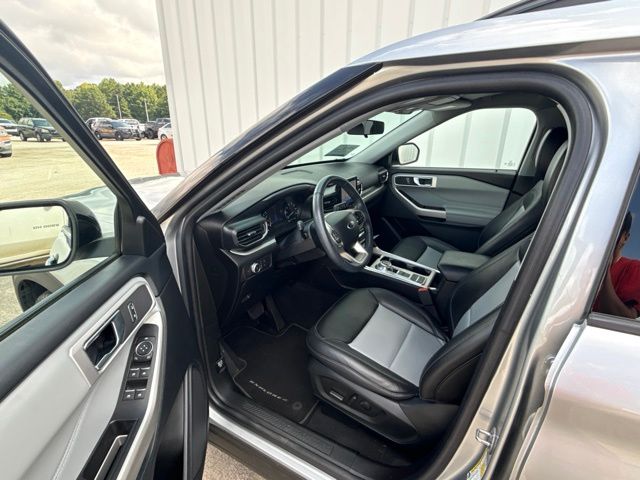 2022 Ford Explorer XLT:169421A
