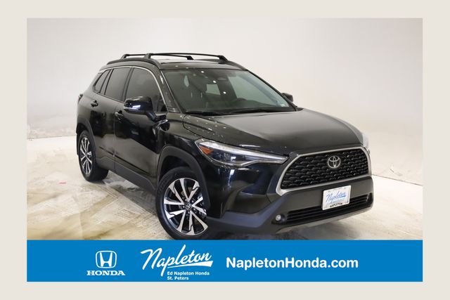 2024 Toyota Corolla Cross XLE FWD