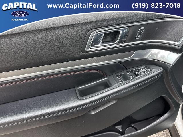 Used 2016 White Ford Sport image 20