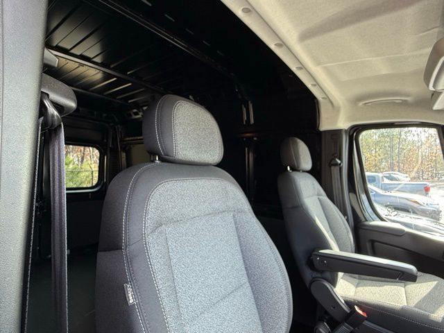 2023 Ram ProMaster 2500 High Roof 22