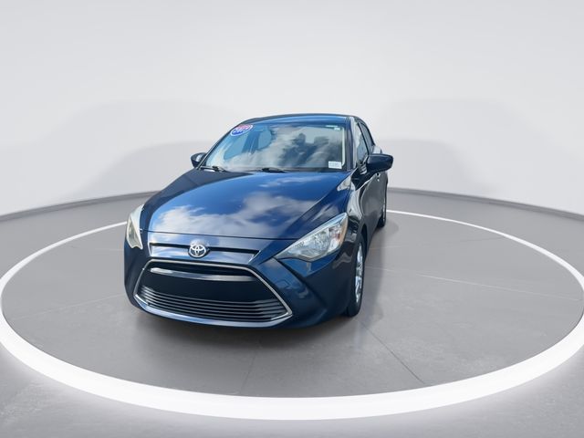 Used 2017 Black Toyota  image 2