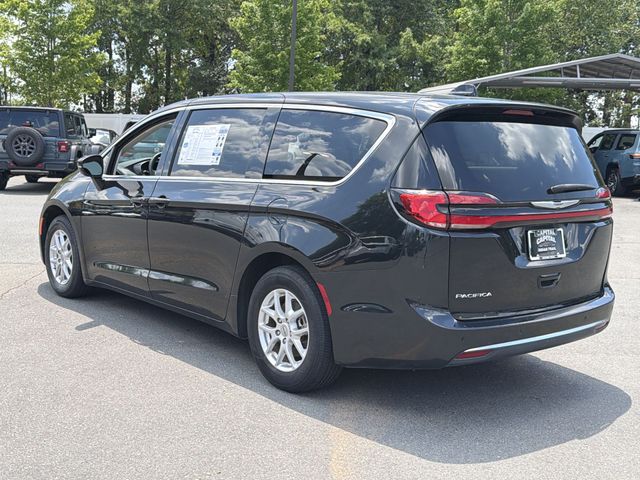 Used 2023 Black Chrysler Touring L image 11