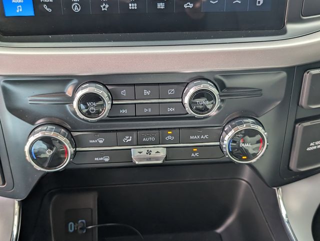 Used 2024 Black Ford XLT image 20