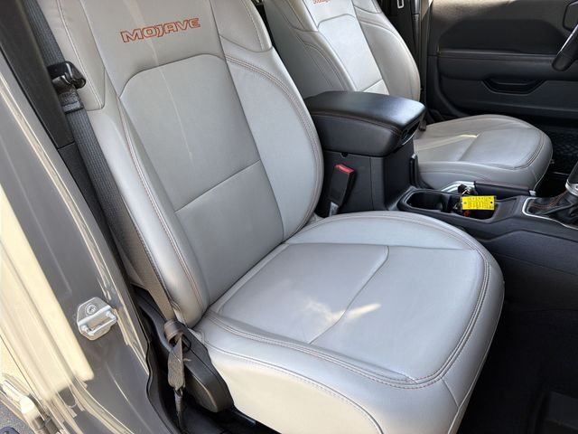Used 2021 Gray Jeep Mojave image 35