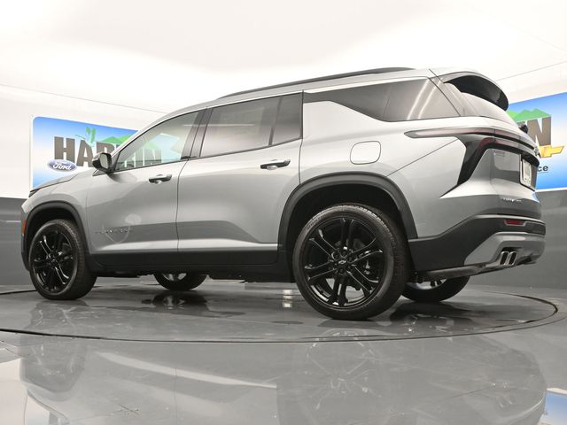 2025 Chevrolet Traverse LT photo