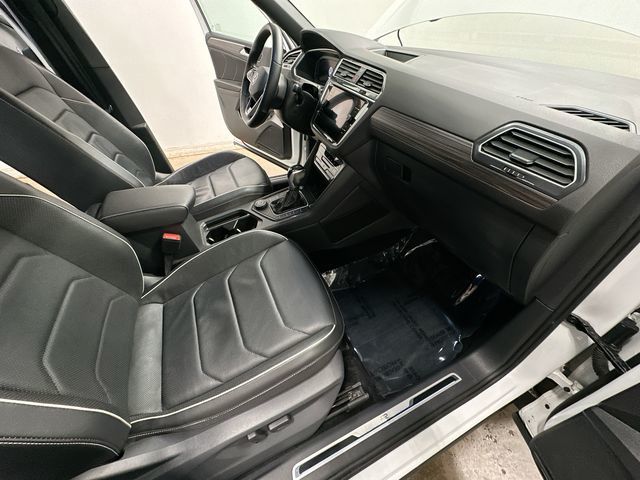 2022 Volkswagen Tiguan 2.0T SEL R-Line White at South Hills Kia