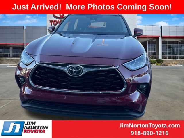 2023 Toyota Highlander Limited 3