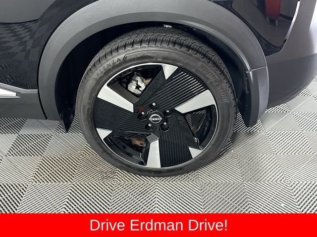 Used 2025 Nissan Kicks SUV