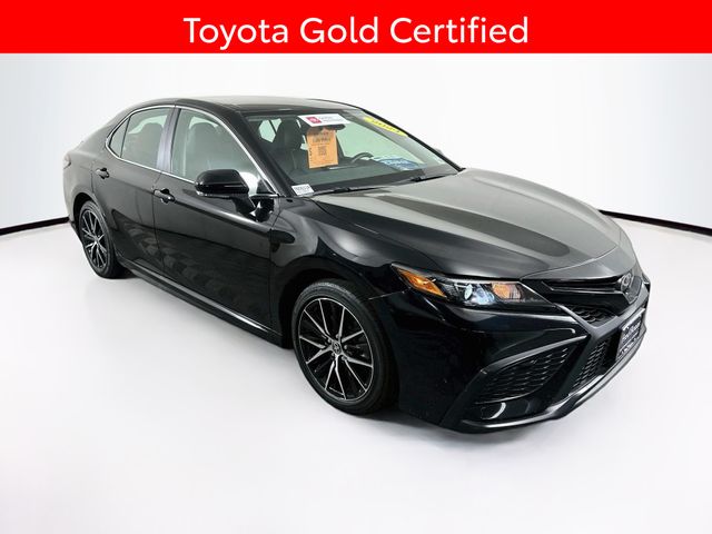 Midnight Black Metallic 2024 Toyota Camry Sedan Front-Wheel Drive 8-Speed Automatic
