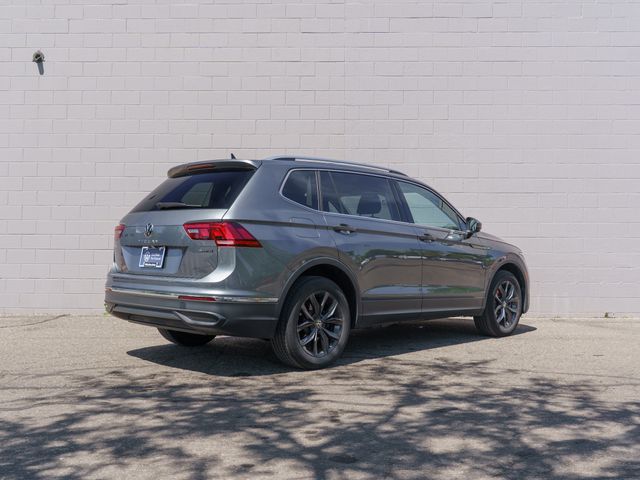Certified Used 2024 Gray Volkswagen 2.0T SE image 7
