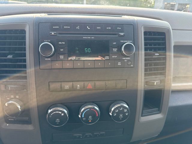 2010 Bright White Clearcoat Dodge 1500 ST 4X4 Truck