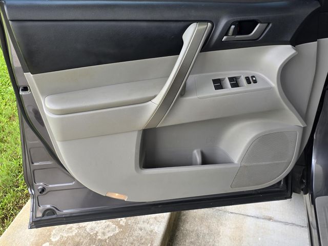 Used 2012 Toyota Highlander SUV