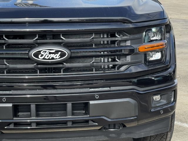 New 2026 Black Ford XLT image 4