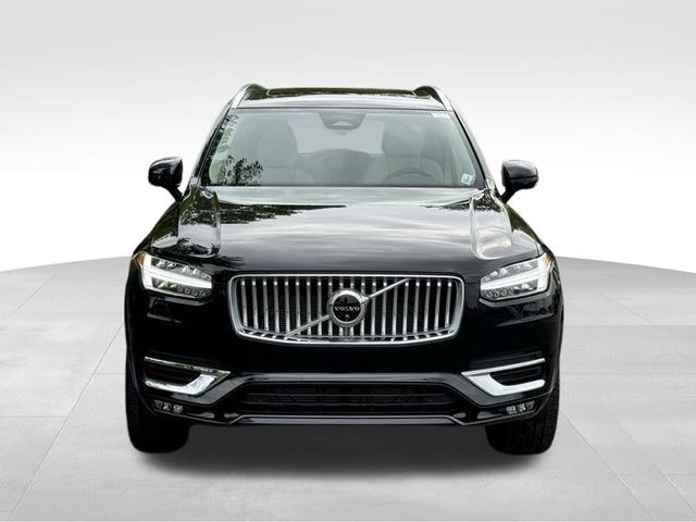 2025 Volvo XC90 B5 Plus 8