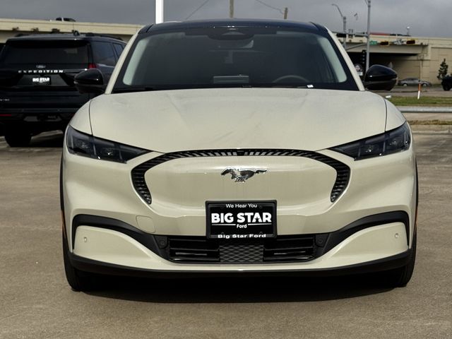 New 2026 Beige Ford Select image 3