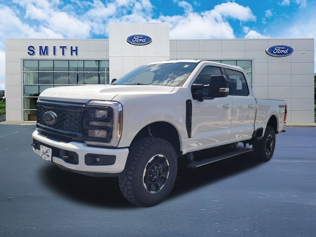 Oxford White 2026 Ford F-250 Super Duty Pickup Truck Four-Wheel Drive Automatic