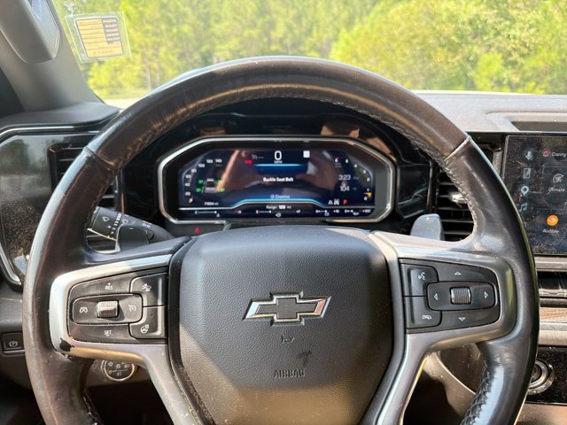 Used 2023 White Chevrolet RST image 17