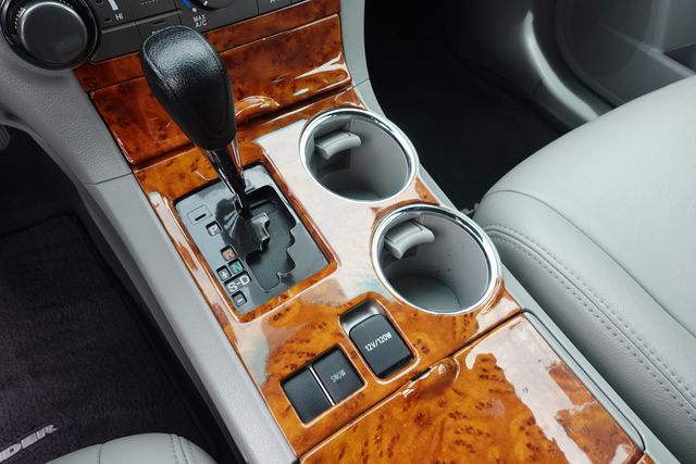 used 2012 Toyota Highlander car, priced at $11,500