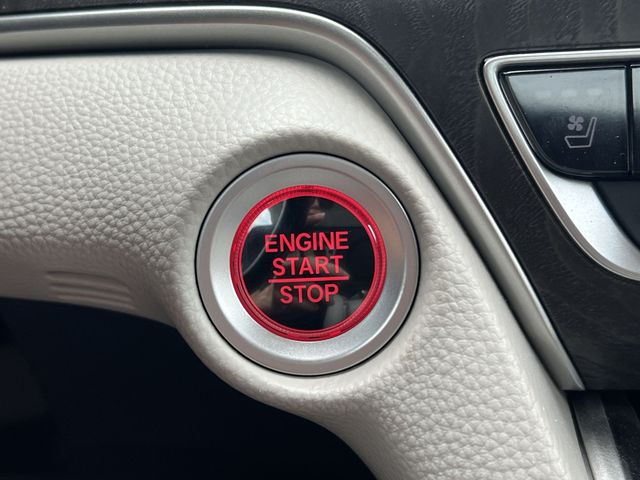 Used 2019  Honda Touring 2.0T image 28