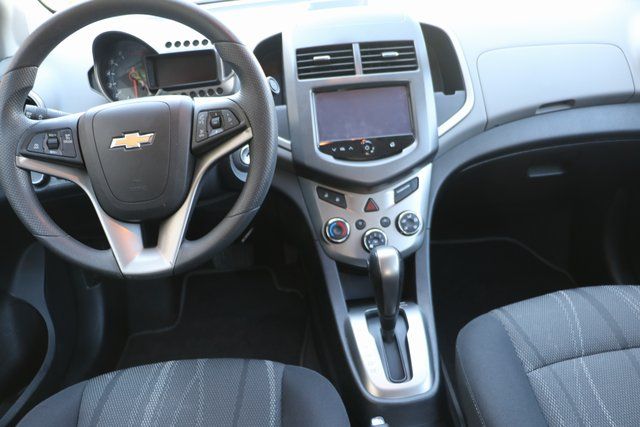 2015 Chevrolet Sonic LT 4