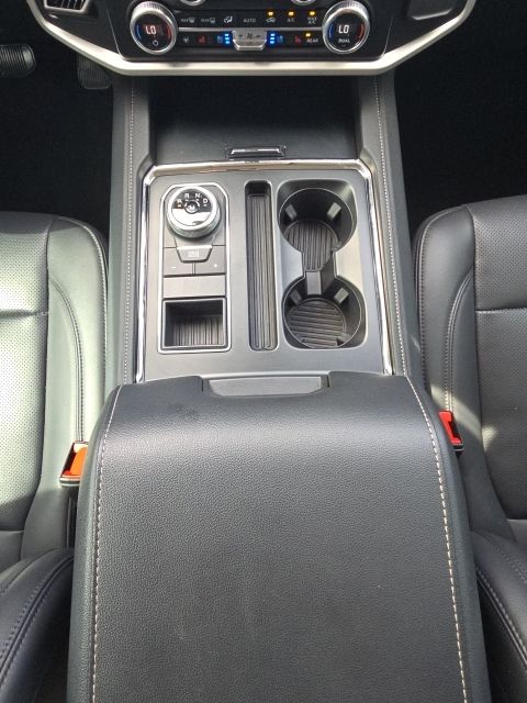 2024 Ford Expedition XLT:B02482