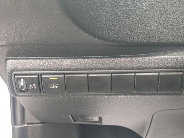 2021 Toyota Corolla LE Silver at Davis Toyota of Orangeburg