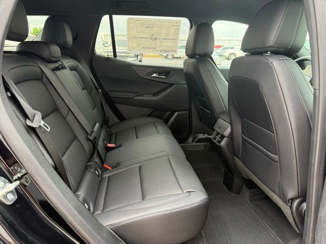 new 2026 Chevrolet Equinox car, priced at $33,790