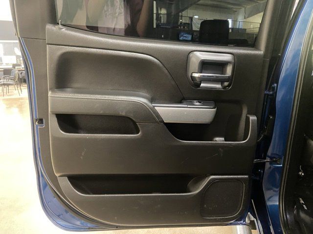 2019 Chevrolet Silverado 3500HD thumbnail 30