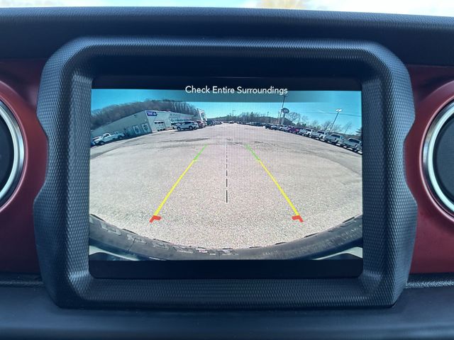 Used 2021 White Jeep Unlimited Rubicon image 25