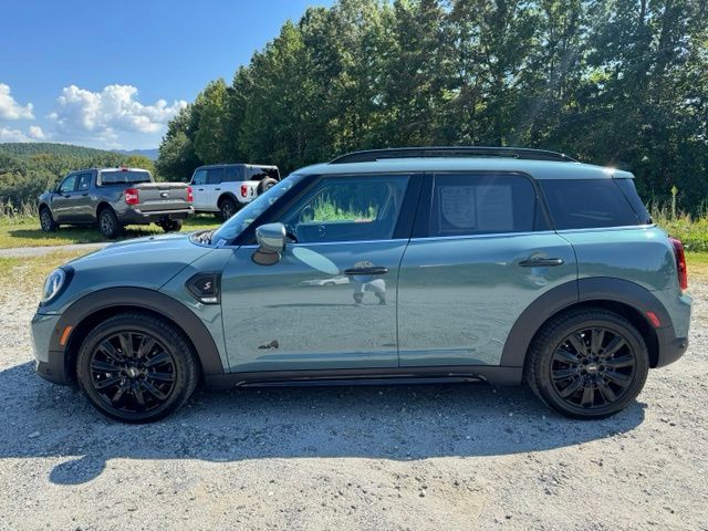 Used 2024 Green MINI Iconic image 4