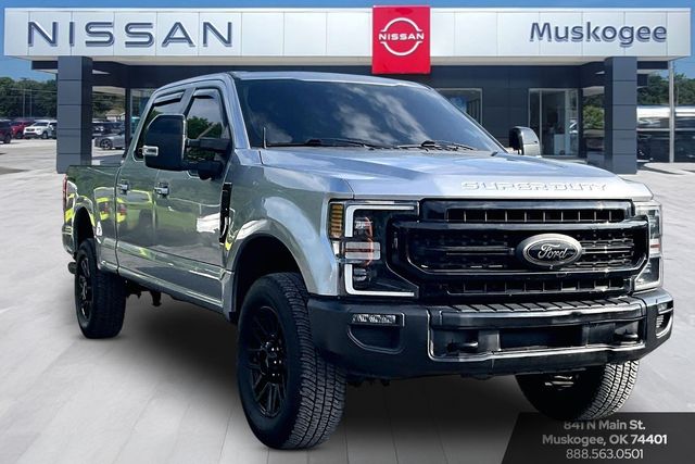 Silver Metallic 2021 Ford F-250 Super Duty Lariat Crew Cab 4WD Pickup Truck Four-Wheel Drive Automatic