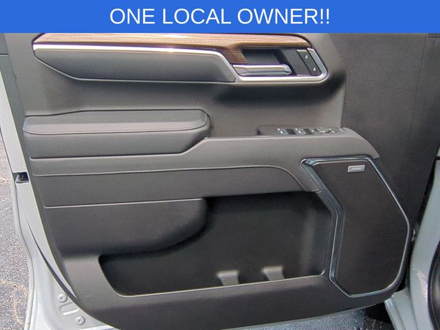 Used 2025 Gray Chevrolet RST image 12