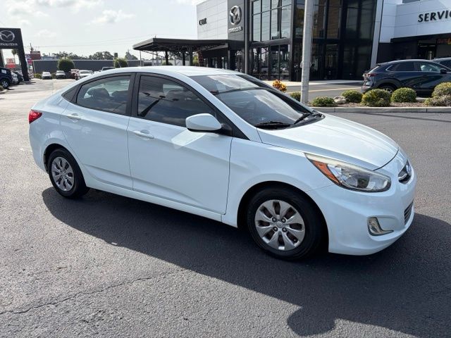 Century White 2017 Hyundai Accent Sedan Front-Wheel Drive 6-Speed Automatic