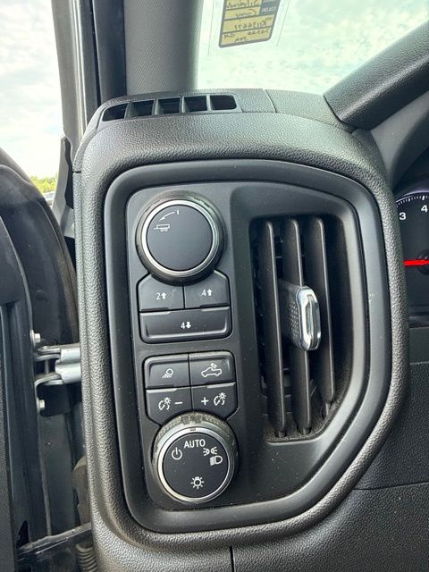 2024 Chevrolet Silverado 2500HD Custom:168987B