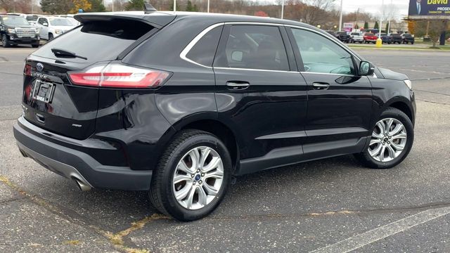 2022 Ford Edge Titanium 8