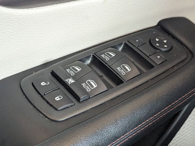 2019 Chrysler Pacifica Touring L Plus photo