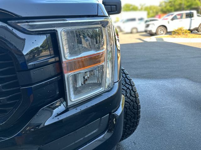 Used 2022 Black Ford XL image 9