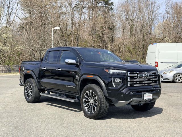 2024 GMC Canyon Denali Crew Cab 4WD