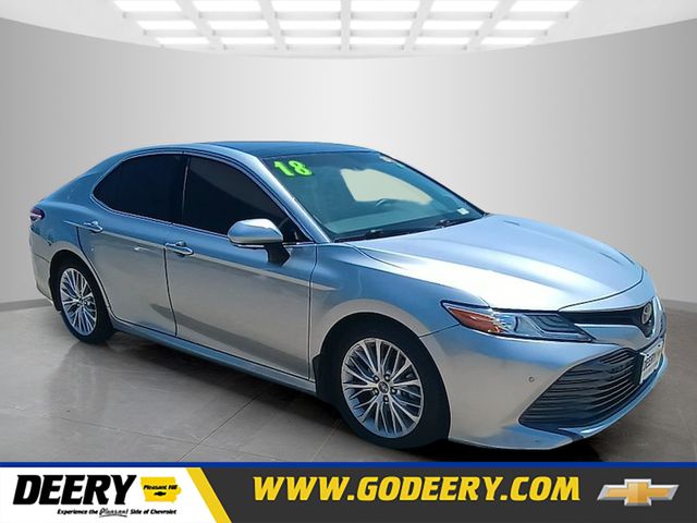 Celestial Silver Metallic 2018 Toyota Camry Sedan Front-Wheel Drive 8-Speed Automatic