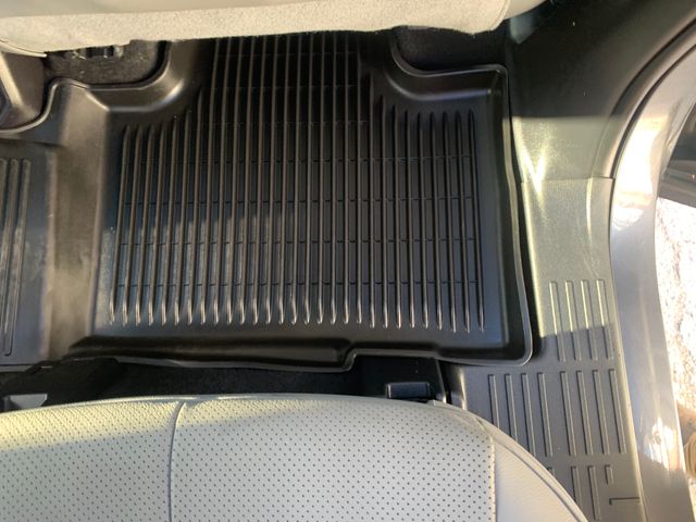 Used 2023 Toyota Highlander SUV
