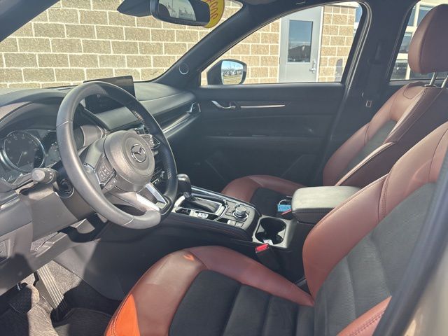 Certified Used 2025 Beige Mazda 2.5 Carbon Turbo image 17