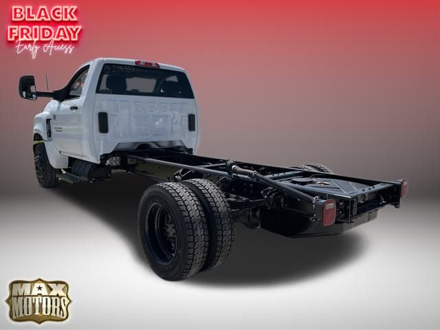 2023 Chevrolet Silverado 4500HD Work Truck 9