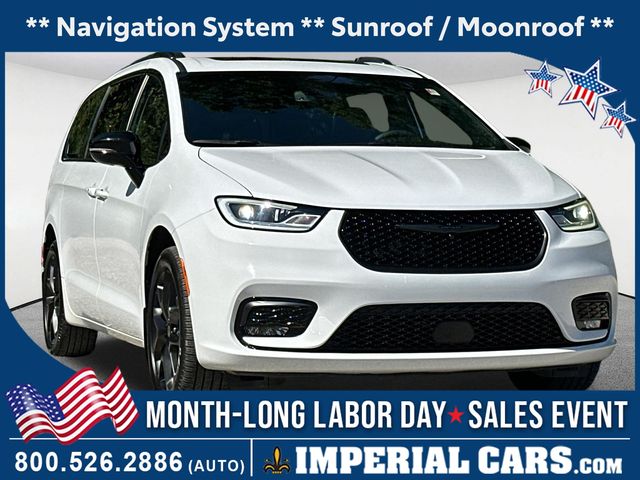 Bright White Clearcoat 2025 Chrysler Pacifica Minivan All-Wheel Drive 9-Speed Automatic