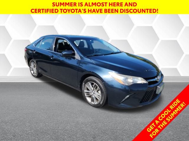 2017 Toyota Camry SE photo